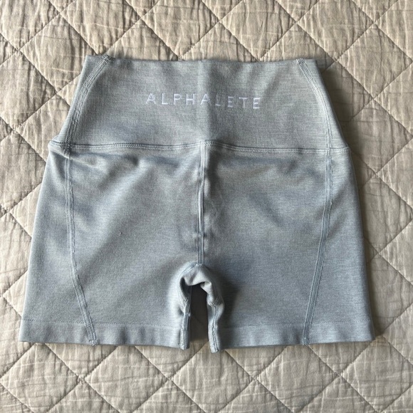 ALPHALETE REVIVAL SHORTS - Picture 2 of 7